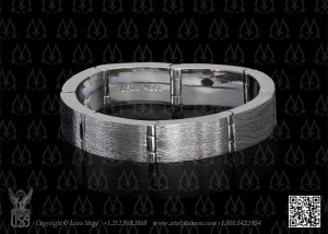 Flexible platinum wedding band for men by Leon Mege